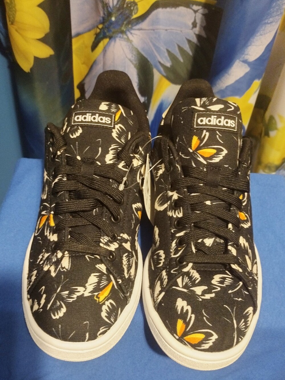 Brand New BUTTERFLY ADIDAS